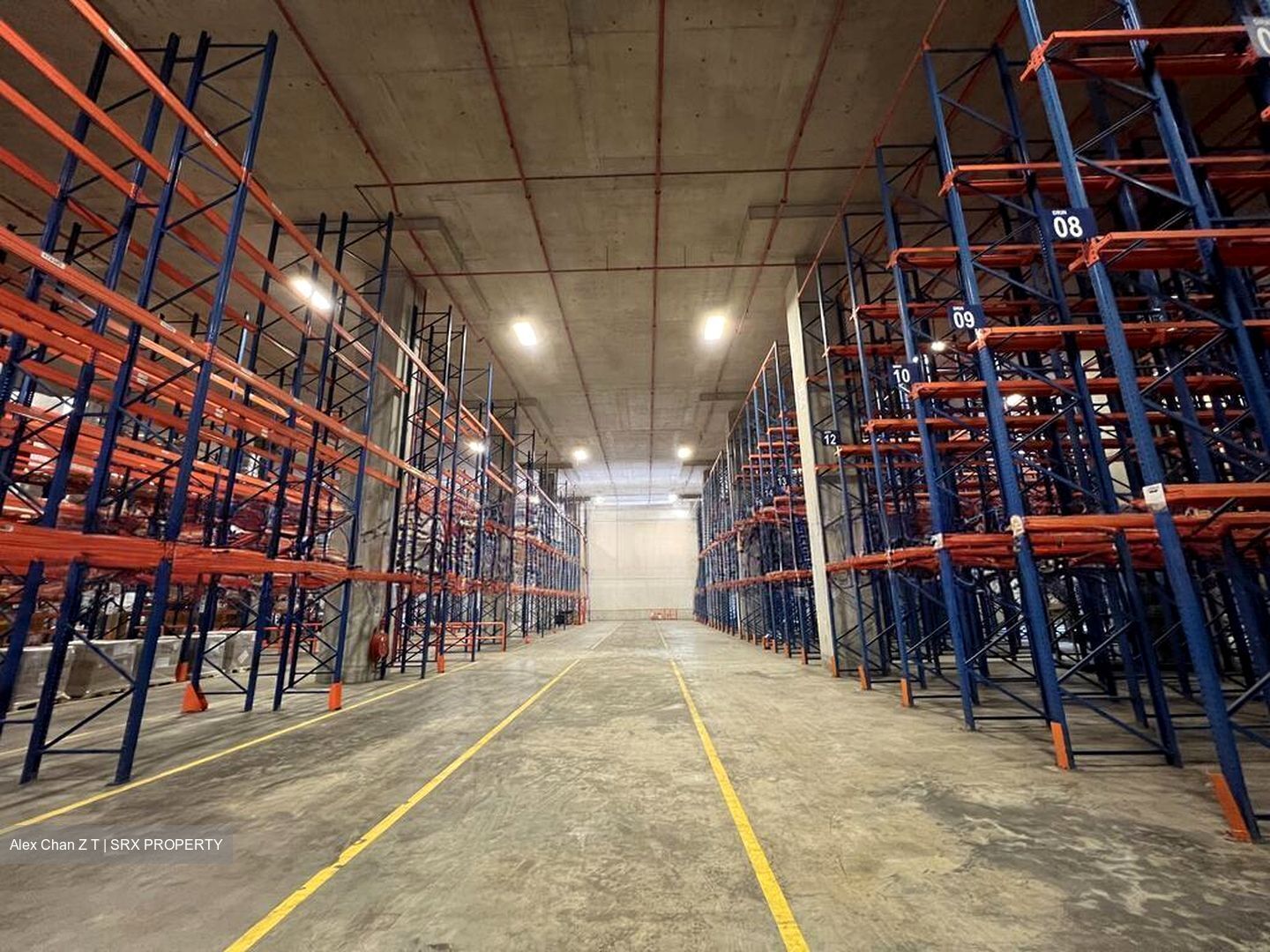 Jalan Buroh (D22), Warehouse #578702041